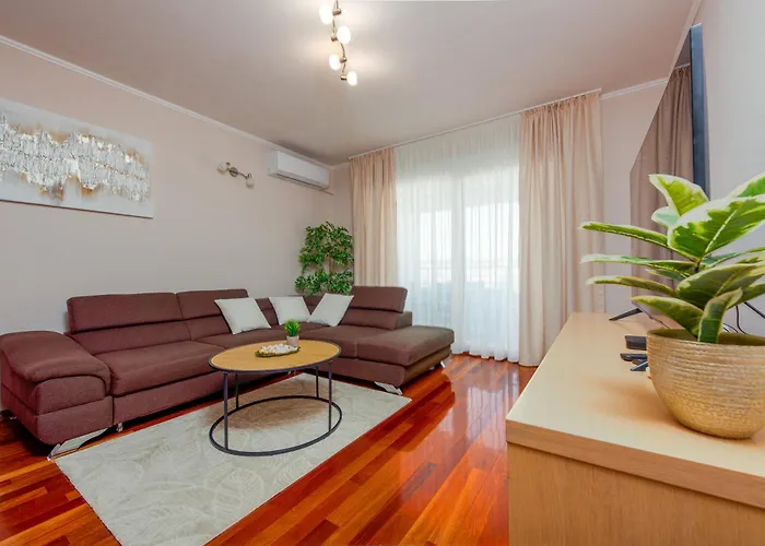 Apartment Matea With Terrace Zadar