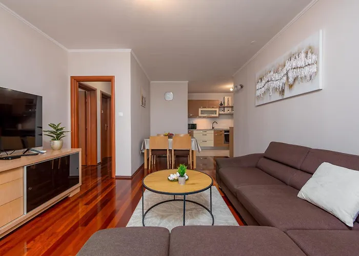 Apartment Matea With Terrace